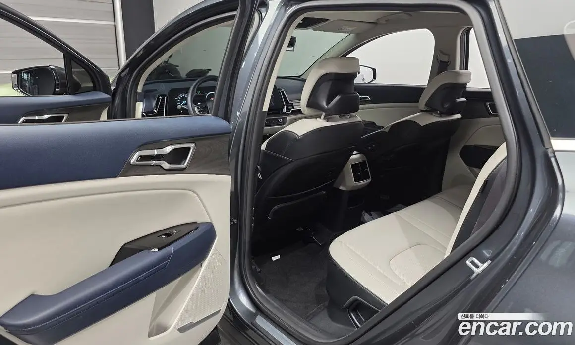 Kia Sportage 2023 1.6 автомат (гидро), фото 17