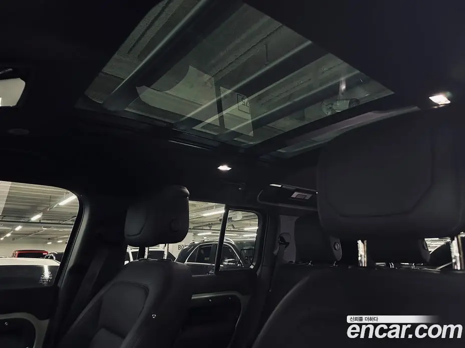 Land Rover Defender 2023 3.0 автомат (гидро), фото 19