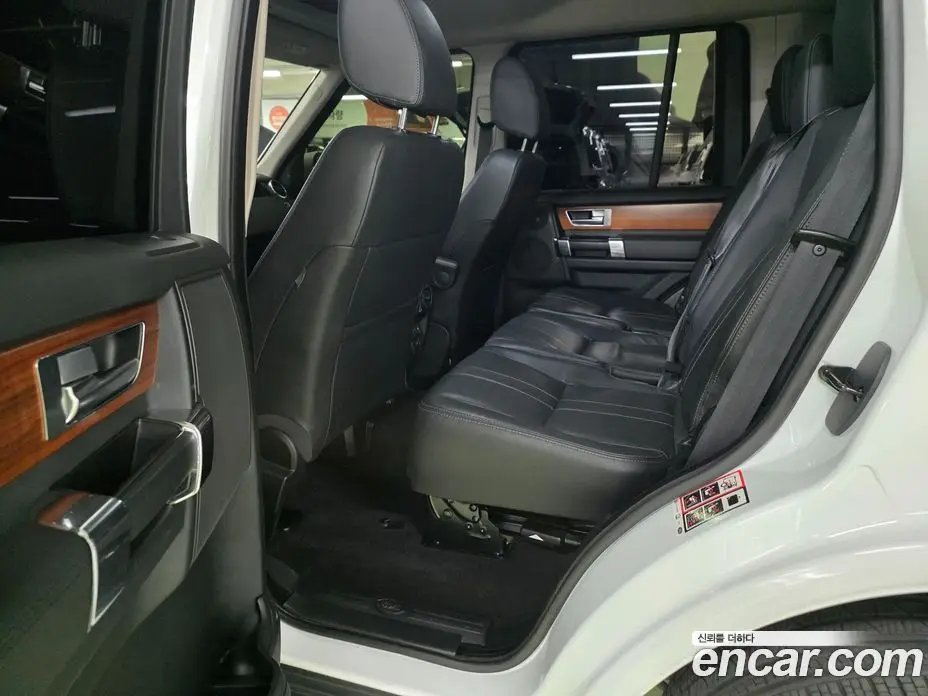 Land Rover Discovery 2014 3.0 автомат (гидро), фото 11