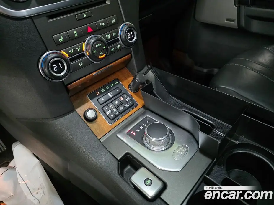 Land Rover Discovery 2014 3.0 автомат (гидро), фото 18