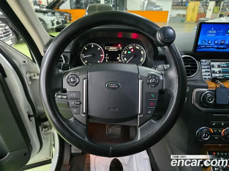 Land Rover Discovery 2014 3.0 автомат (гидро), фото 19