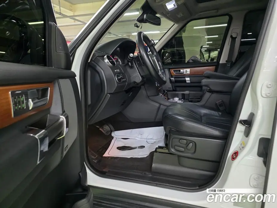 Land Rover Discovery 2014 3.0 автомат (гидро), фото 8