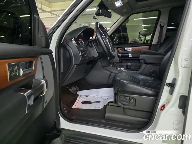 Land Rover Discovery 2014 3.0 автомат (гидро), миниатюра 8