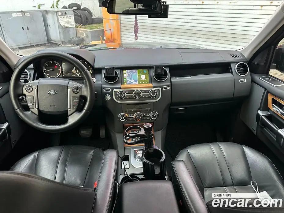 Land Rover Discovery 2015 3.0 автомат (гидро), фото 16