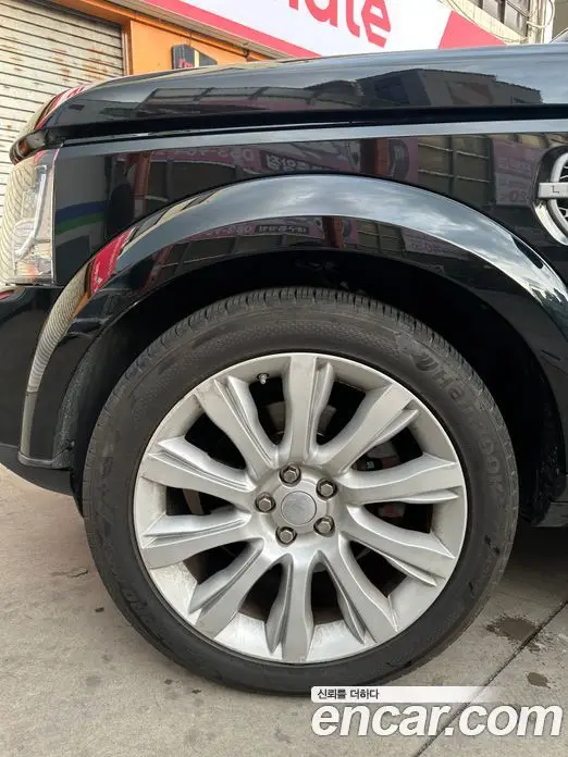 Land Rover Discovery 2015 3.0 автомат (гидро), фото 5