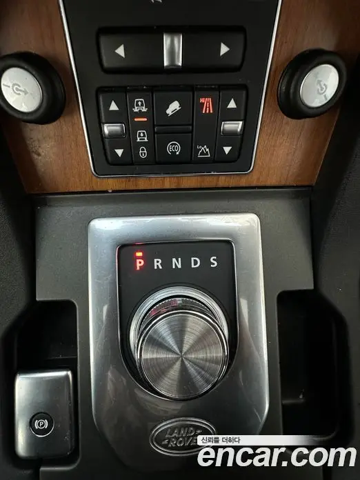 Land Rover Discovery 2015 3.0 автомат (гидро), миниатюра 9
