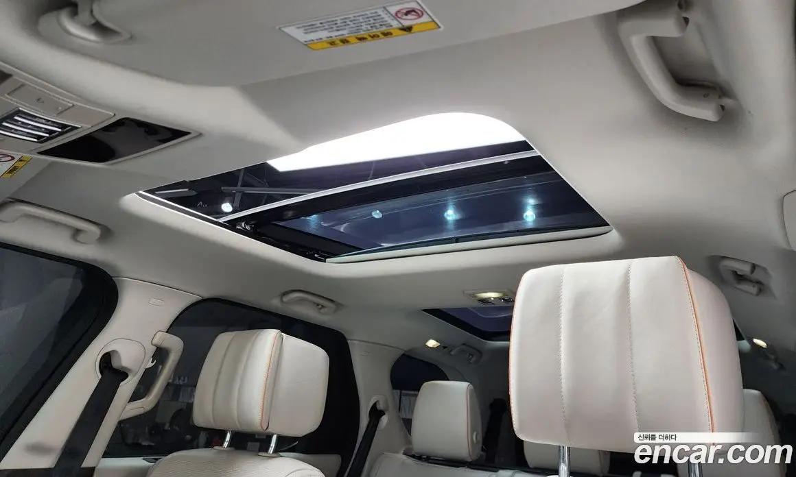 Land Rover Discovery 2018 3.0 автомат (гидро), фото 16