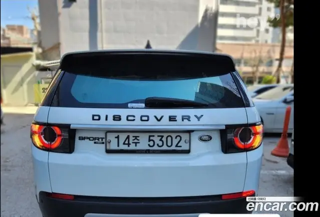 Land Rover Discovery Sport 2017 2.0 автомат (гидро), миниатюра 3