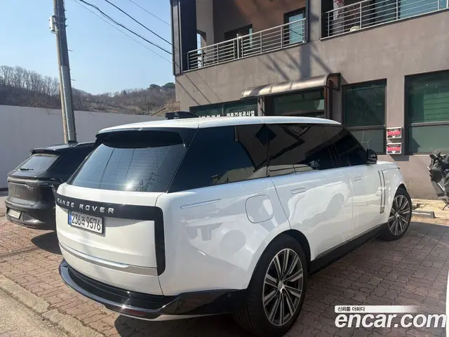 Land Rover Range Rover 2025 3.0 автомат (гидро), миниатюра 2