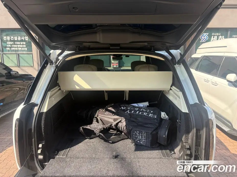 Land Rover Range Rover 2025 3.0 автомат (гидро), фото 6
