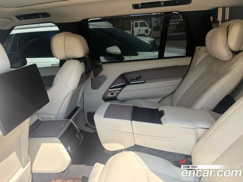 Land Rover Range Rover 2025 3.0 автомат (гидро), фото 10