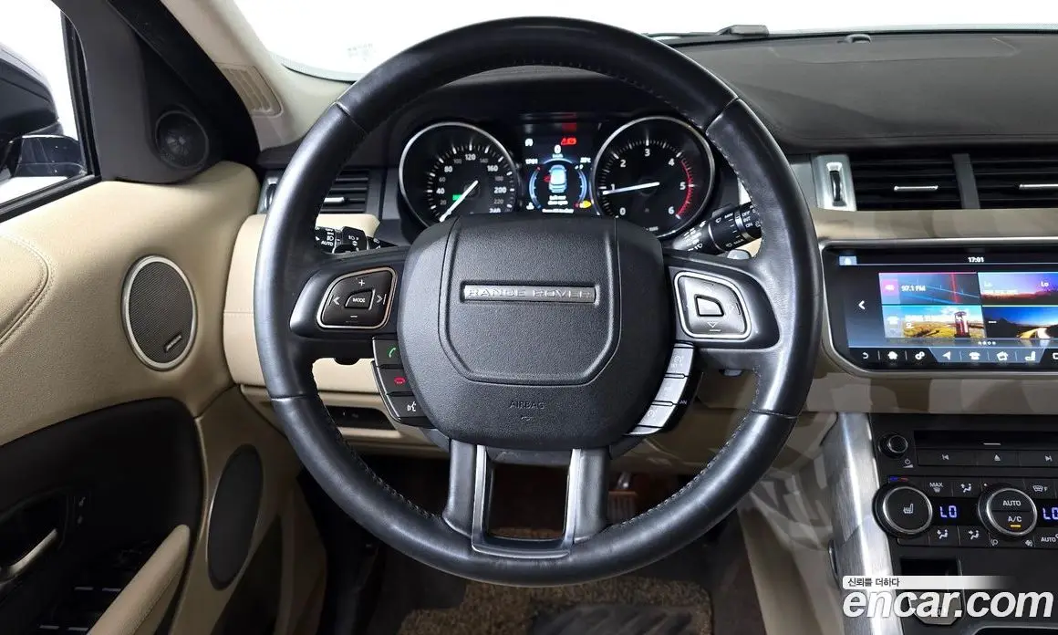 Land Rover Range Rover Evoque 2018 2.0 автомат (гидро), фото 19