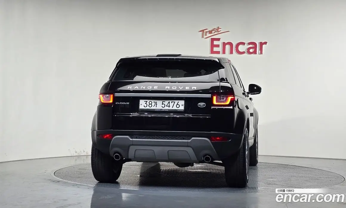 Land Rover Range Rover Evoque 2018 2.0 автомат (гидро), фото 3