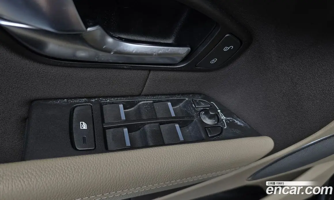 Land Rover Range Rover Evoque 2018 2.0 автомат (гидро), фото 29