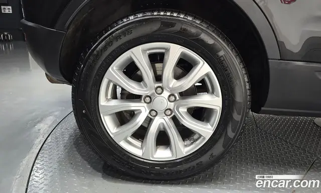 Land Rover Range Rover Evoque 2018 2.0 автомат (гидро), миниатюра 4