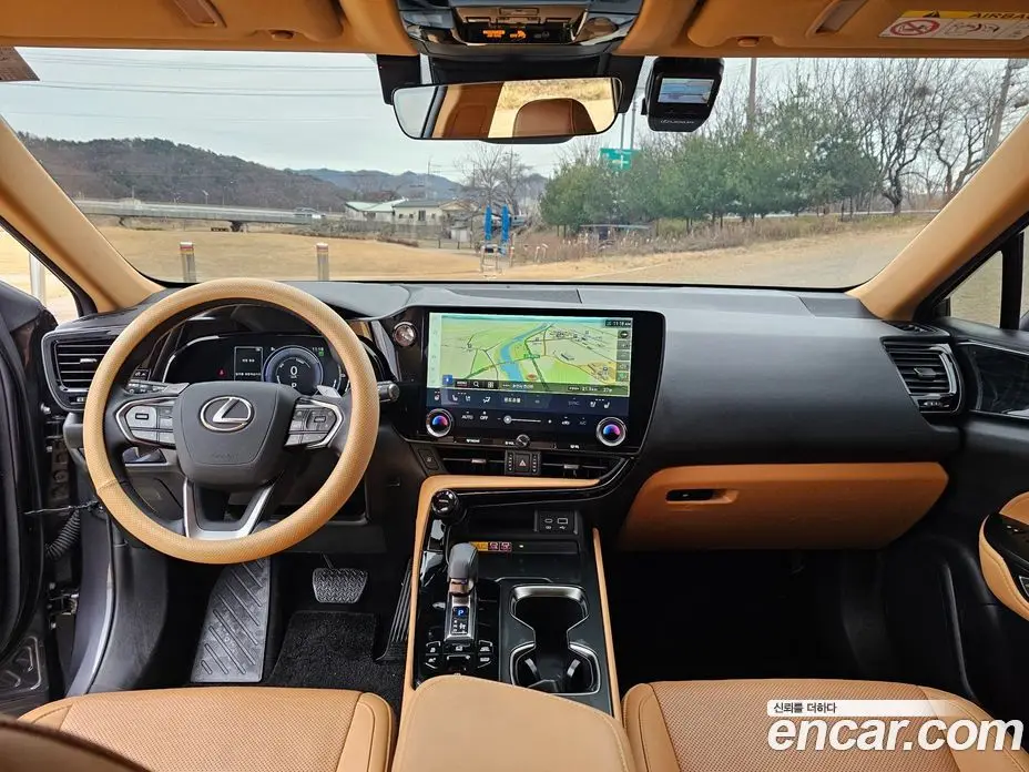 Lexus NX 2023 2.5 автомат (гидро), фото 9 Lexus NX 2023 2.5 автомат (гидро), фото 9