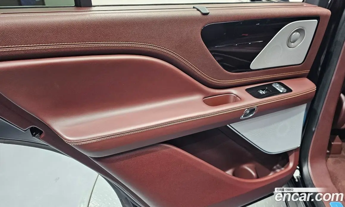 Lincoln Aviator 2021 3.0 автомат (гидро), фото 14 Lincoln Aviator 2021 3.0 автомат (гидро), фото 14