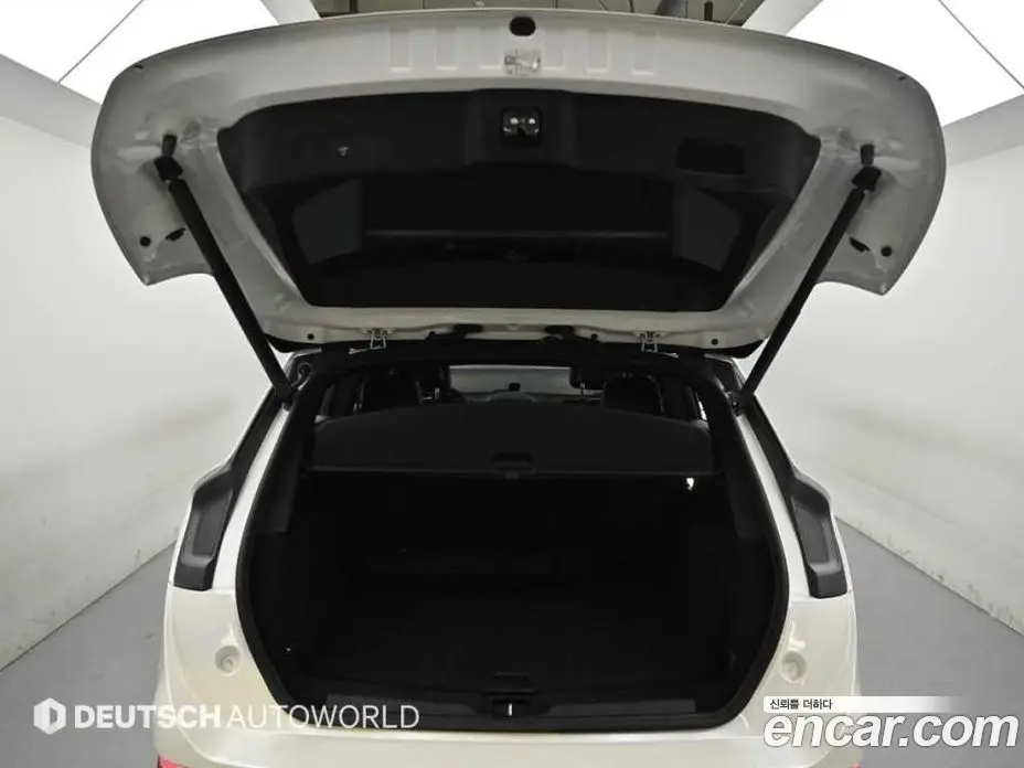 Lincoln MKC 2017 2.0 автомат (гидро), фото 19 Lincoln MKC 2017 2.0 автомат (гидро), фото 19