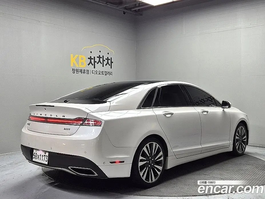 Lincoln MKZ 2019 2.0 автомат (гидро), фото 2 Lincoln MKZ 2019 2.0 автомат (гидро), фото 2