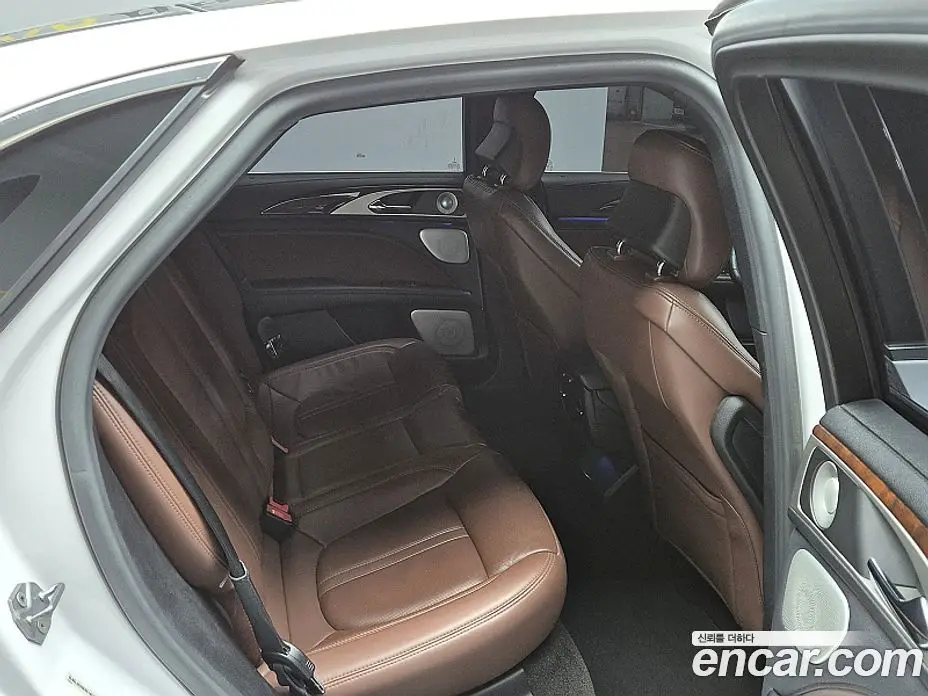 Lincoln MKZ 2019 2.0 автомат (гидро), фото 14 Lincoln MKZ 2019 2.0 автомат (гидро), фото 14