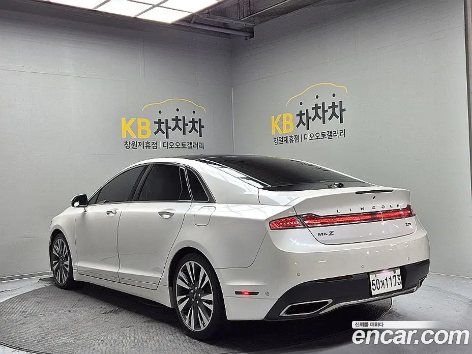 Lincoln MKZ 2019 2.0 автомат (гидро), фото 6 Lincoln MKZ 2019 2.0 автомат (гидро), фото 6