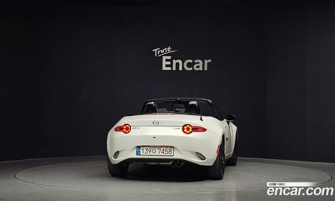Mazda MX-5 2022 2.0 механика, фото 4 Mazda MX-5 2022 2.0 механика, фото 4
