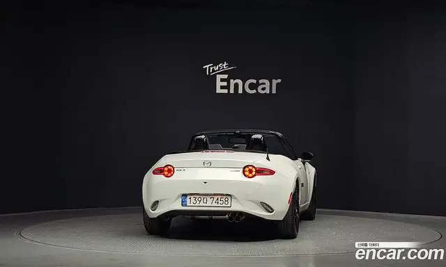 Mazda MX-5 2022 2.0 механика, миниатюра 4 Mazda MX-5 2022 2.0 механика, миниатюра 4