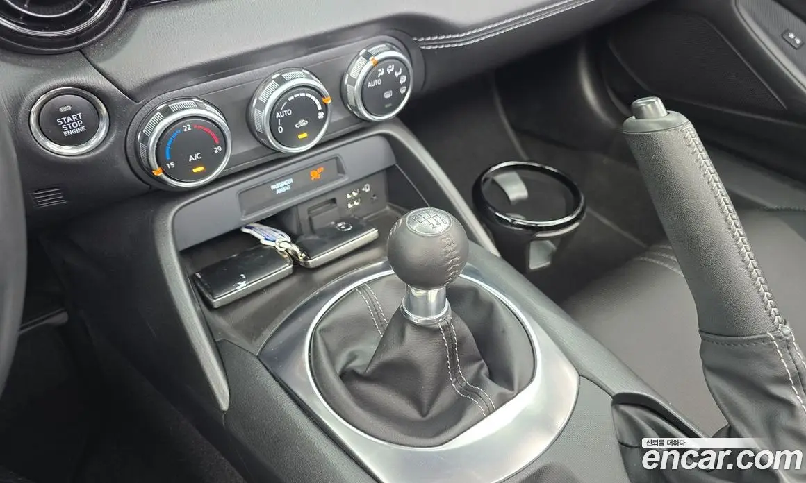 Mazda MX-5 2022 2.0 механика, фото 9 Mazda MX-5 2022 2.0 механика, фото 9