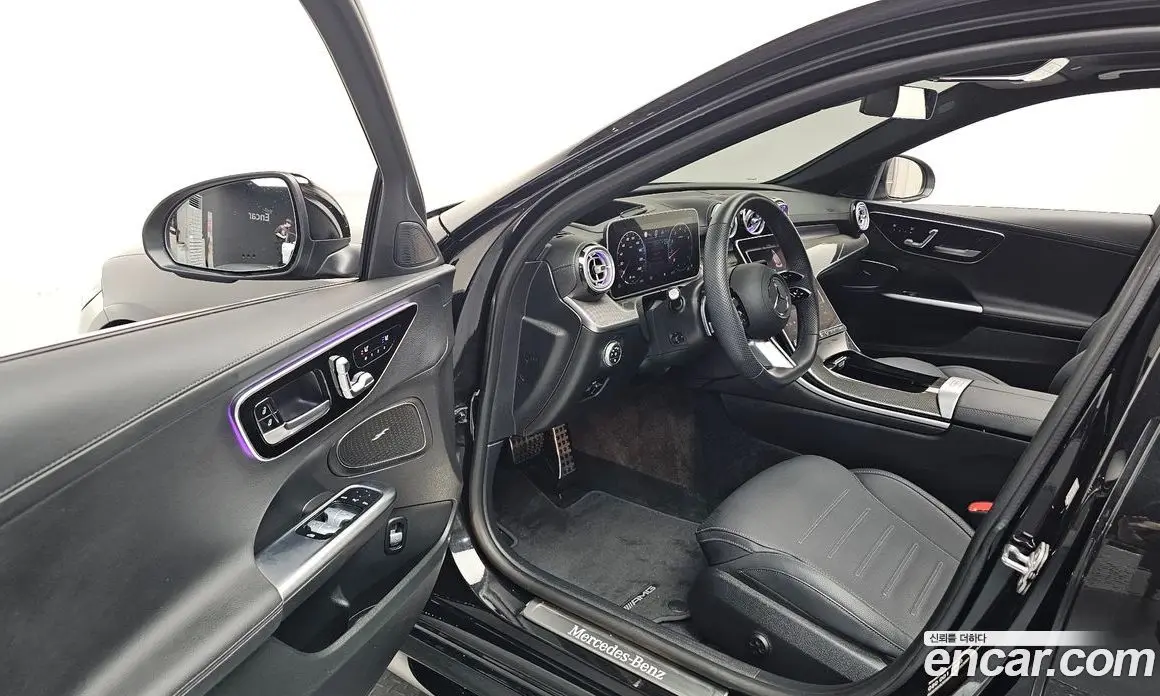 Mercedes-Benz C-Class 2023 2.0 гидро, фото 13