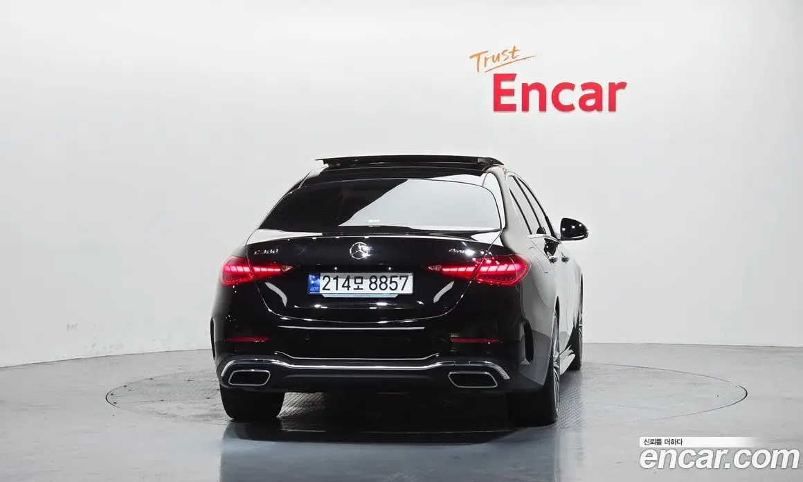 Mercedes-Benz C-Class 2023 2.0 гидро, фото 4