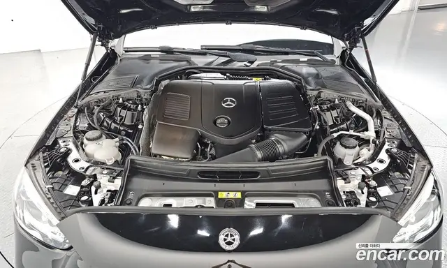 Mercedes-Benz C-Class 2023 2.0 гидро, миниатюра 6