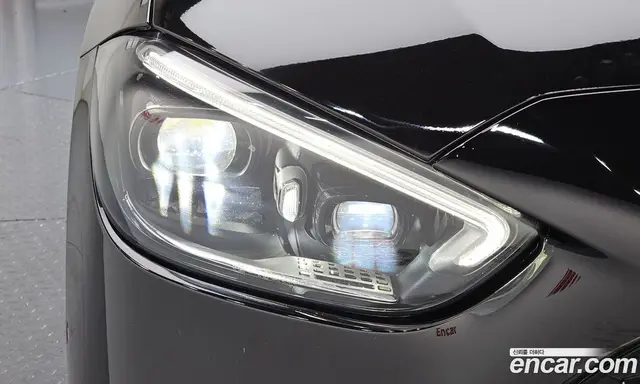 Mercedes-Benz C-Class 2023 2.0 гидро, миниатюра 8