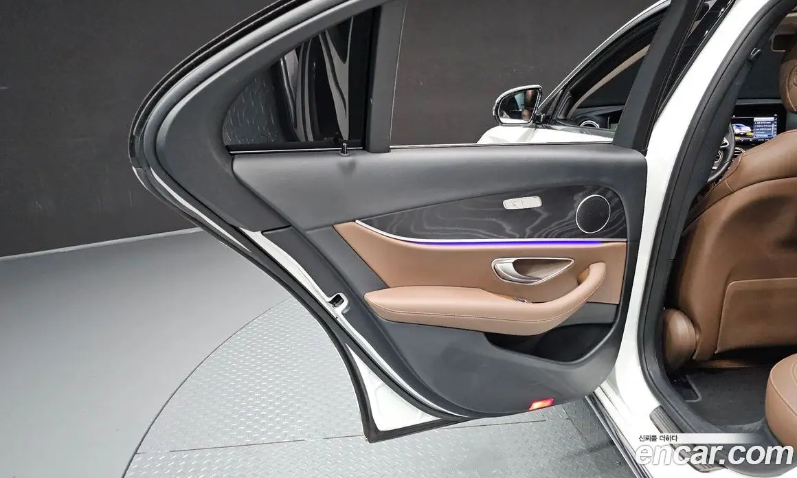 Mercedes-Benz E-Class 2019 1.9 гидро, фото 15