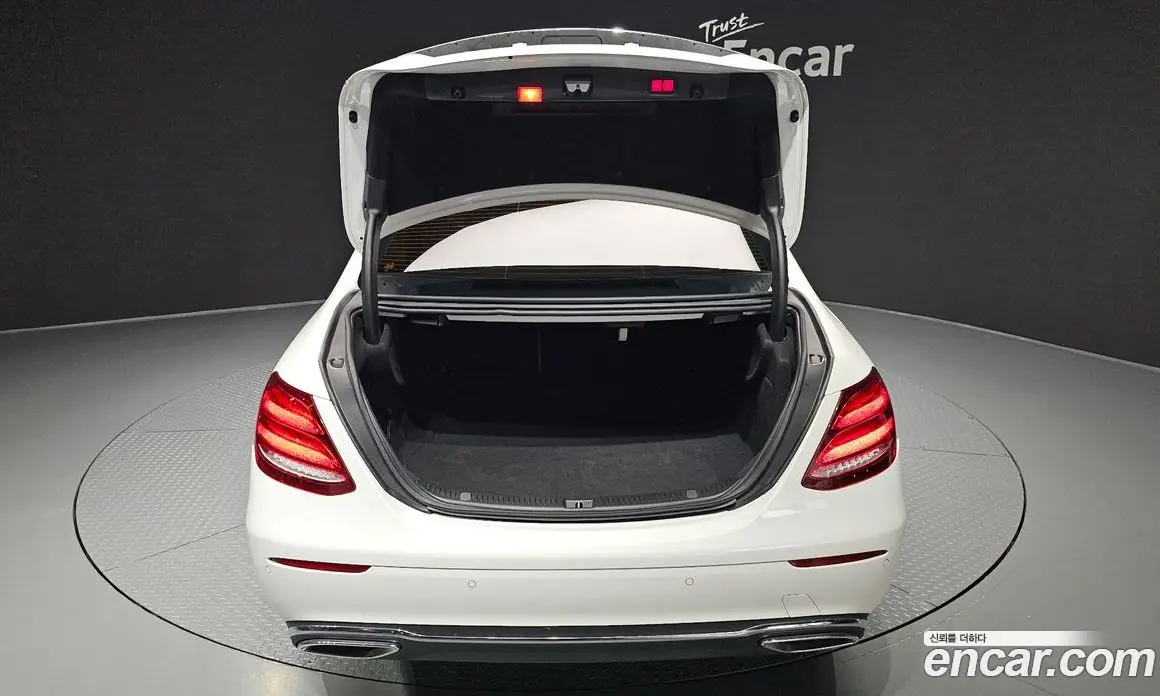 Mercedes-Benz E-Class 2019 1.9 гидро, фото 26