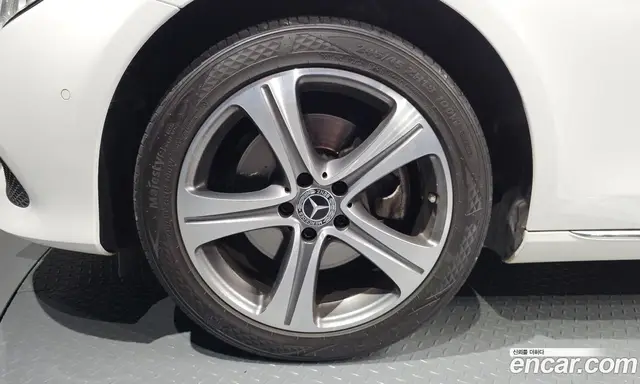 Mercedes-Benz E-Class 2019 1.9 гидро, миниатюра 5