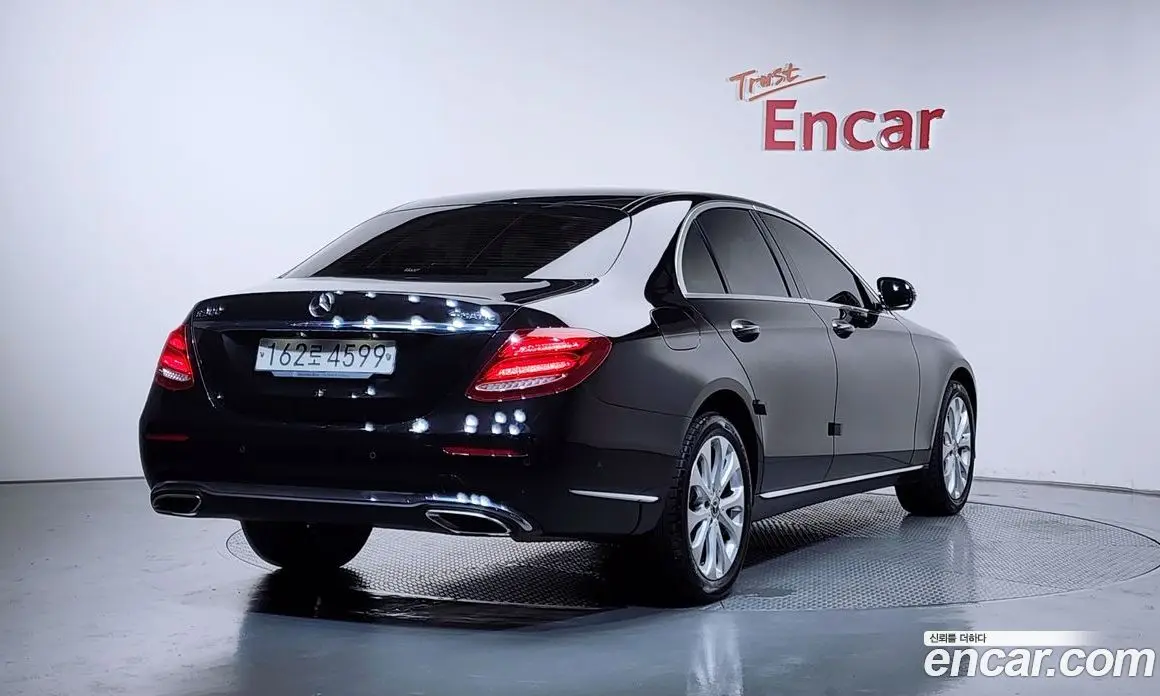 Mercedes-Benz E-Class 2020 2.0 гидро, фото 2 Mercedes-Benz E-Class 2020 2.0 гидро, фото 2