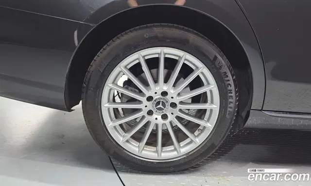 Mercedes-Benz E-Class 2021 2.0 гидро, миниатюра 5 Mercedes-Benz E-Class 2021 2.0 гидро, миниатюра 5