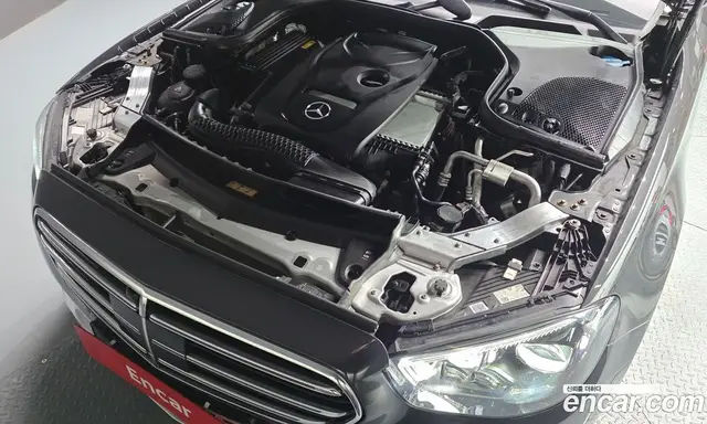 Mercedes-Benz E-Class 2021 2.0 гидро, миниатюра 6 Mercedes-Benz E-Class 2021 2.0 гидро, миниатюра 6