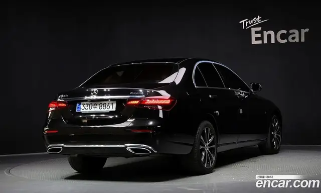Mercedes-Benz E-Class 2021 2.0 гидро, миниатюра 2