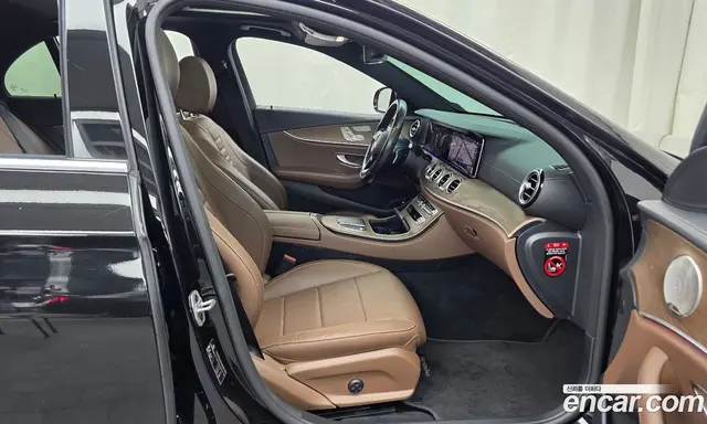 Mercedes-Benz E-Class 2021 2.0 гидро, миниатюра 11