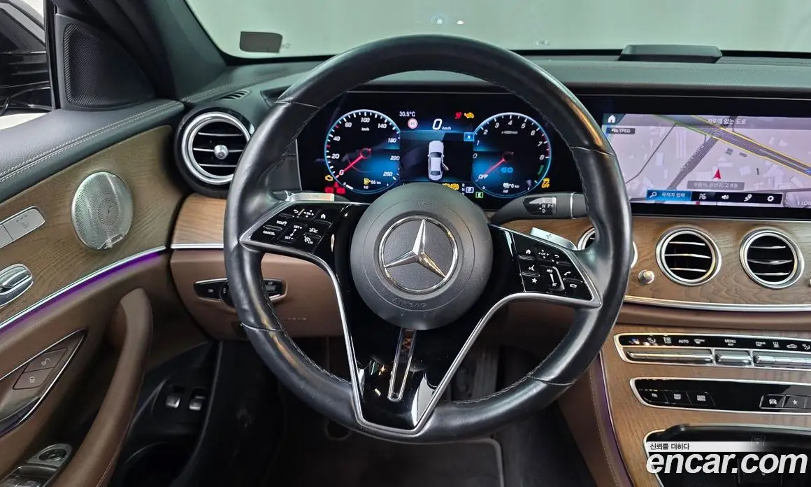Mercedes-Benz E-Class 2021 2.0 гидро, фото 13