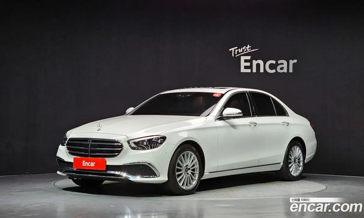 Mercedes-Benz E-Class 2022 2.0 гидро, фото 1 Mercedes-Benz E-Class 2022 2.0 гидро, фото 1