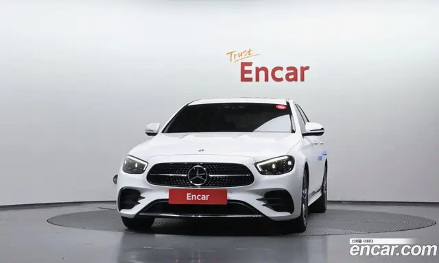 Mercedes-Benz E-Class 2022 2.0 гидро, миниатюра 3 Mercedes-Benz E-Class 2022 2.0 гидро, миниатюра 3