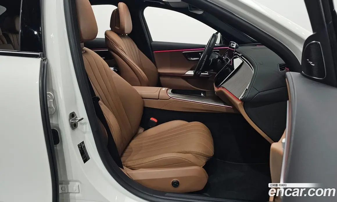 Mercedes-Benz E-Class 2024 2.0 гидро, фото 13