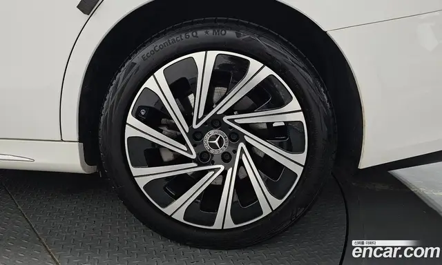 Mercedes-Benz E-Class 2024 2.0 гидро, миниатюра 7