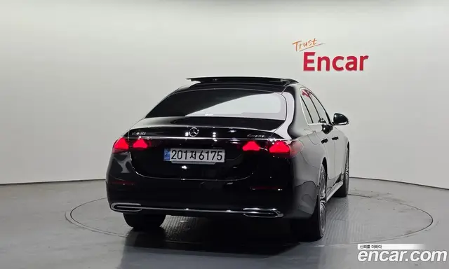 Mercedes-Benz E-Class 2024 3.0 гидро, миниатюра 4 Mercedes-Benz E-Class 2024 3.0 гидро, миниатюра 4