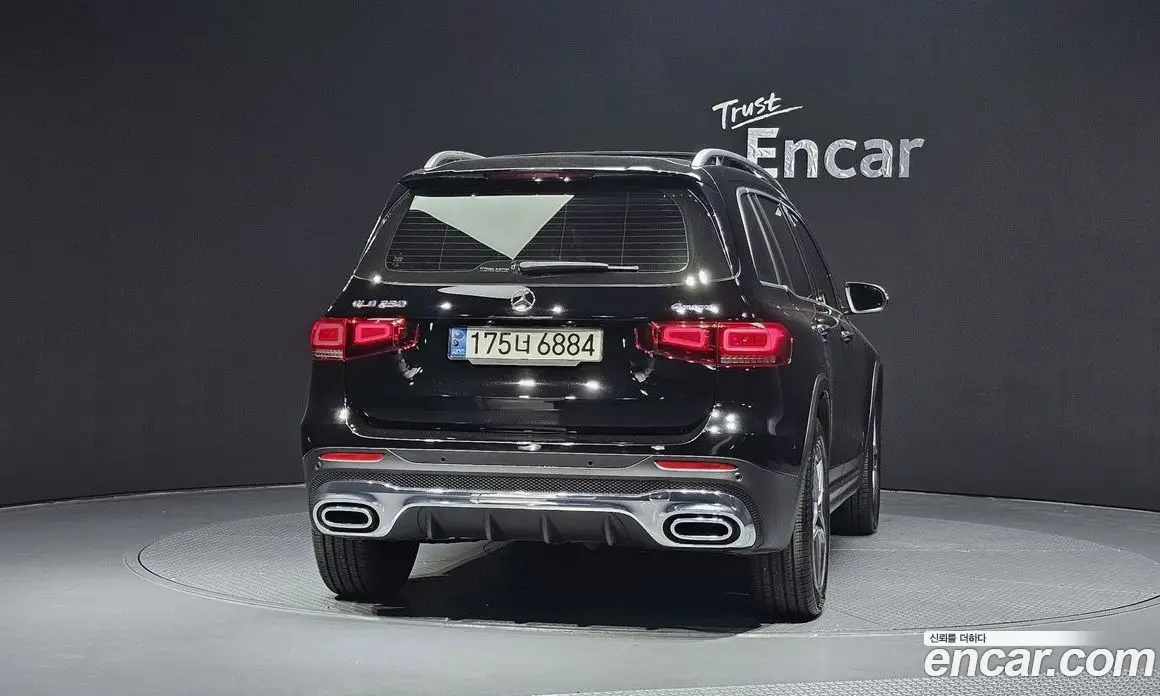 Mercedes-Benz GLB-Class 2021 2.0 гидро, фото 4 Mercedes-Benz GLB-Class 2021 2.0 гидро, фото 4