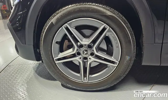 Mercedes-Benz GLB-Class 2021 2.0 гидро, миниатюра 5 Mercedes-Benz GLB-Class 2021 2.0 гидро, миниатюра 5