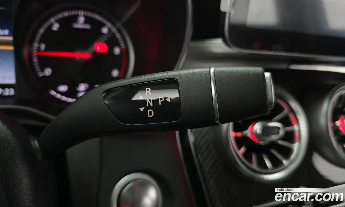 Mercedes-Benz GLC-Class 2017 2.1 гидро, фото 9 Mercedes-Benz GLC-Class 2017 2.1 гидро, фото 9