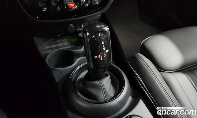 Mini Clubman 2022 2.0 автомат (гидро), миниатюра 12